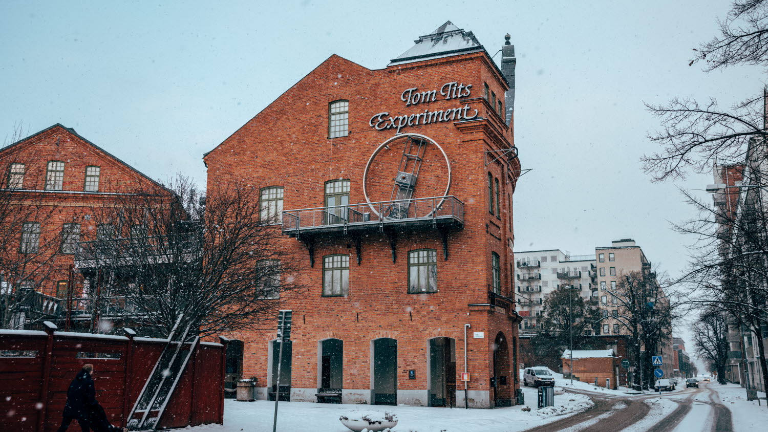 Tom Tits Experiment fasad i snöväder